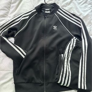 Classic adidas set